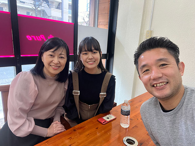 Mireiさんとお母さまがピュアカナダオフィスを訪問