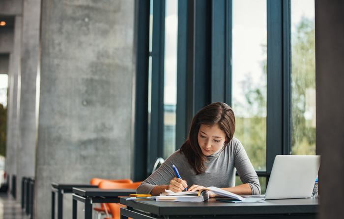 留学を迷っている大学生へ